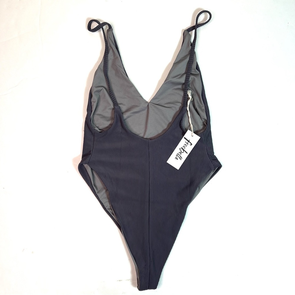 NWT Freebella Elle One-piece High Cut Swimsuit Gray Size Small - Picture 4 of 10